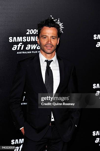 Actor Damian Walshe-Howling arrives for the 2009 Samsung Mobile AFI Awards at the Regent Theatre on December 12, 2009 in Melbourne, Australia.