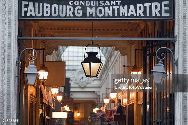 entrance to passage couverts, paris - montmartre stockfoto's en -beelden