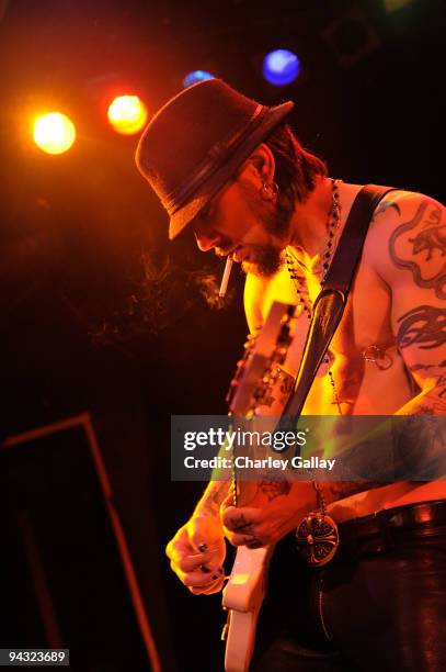 Musician Dave Navarro performs at Camp Freddy and Friends presented by Onitsuka Tiger at The Roxy Theatre on December 11, 2009 in Hollywood,...