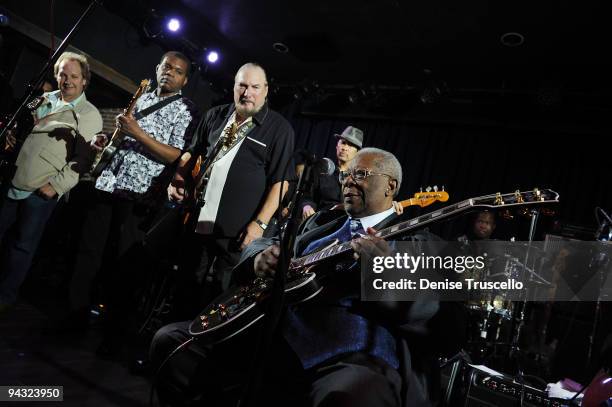 Lee Ritenour, Robert Cray, Steve Cropper and B.B. King performs at the grand opening of B.B. Kings Blues Club at The Mirage on December 11, 2009 in...