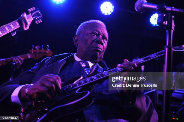 King performs at the grand opening of B.B. Kings Blues Club on December 11, 2009 in Las Vegas, Nevada.