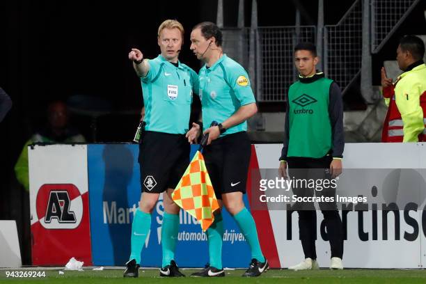 Referee Kevin Blom during the Dutch Eredivisie match between AZ Alkmaar v PSV at the AFAS Stadium on April 7, 2018 in Alkmaar Netherlands