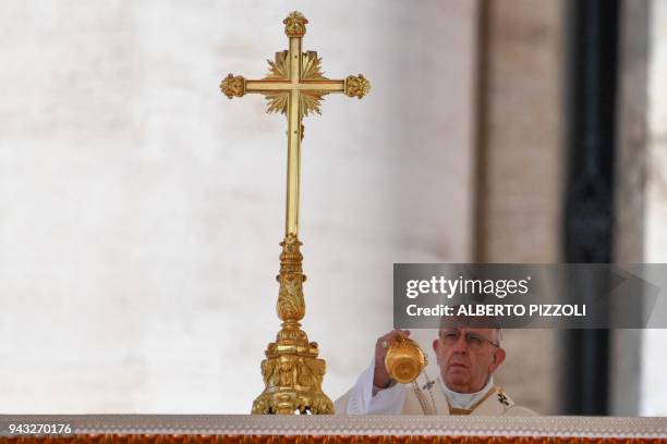 Pope Francis leads a mass on the second Sunday of Easter on April 8, 2018 at St Peter's square in Vatican.