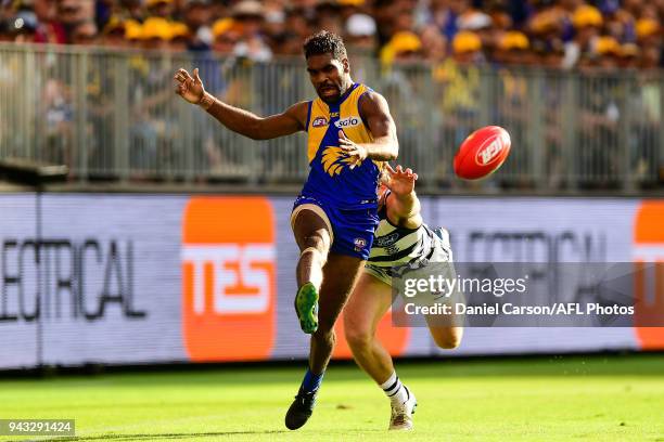 Liam Ryan of the Eagles kicks the ball during the 2018 AFL round 03 match between the West Coast Eagles and the Geelong Cats at Perth Stadium on...