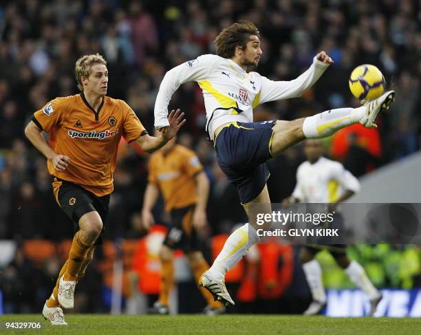 Tottenham Hotspur's Croatian midfielder Niko Kranjcar vies with Wolverhampton Wanderers' Welsh midfielder David Edwards during the English Premier...