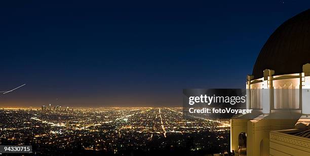 vista da cidade de la observatório griffith - hollywood califórnia imagens e fotografias de stock