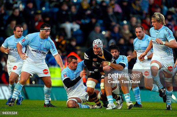 Dan Ward-Smith of London Wasps breaks through Bayonne defence during the Amlin Challenge Cup match between London Wasps and Bayonne at Adams Park on...