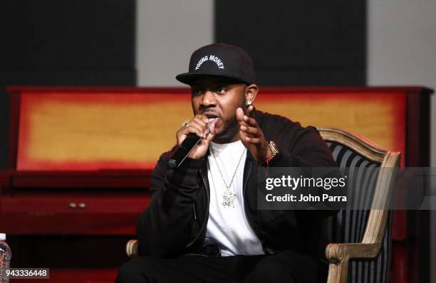 496 Mack Maine Photos & High Res Pictures - Getty Images