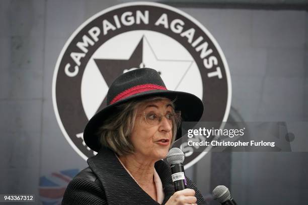 Acrtress Maureen Lipman speaks to campaigners from the Campaign Against Antisemitism as they demonstrate outside the Labour Party headquarters on...