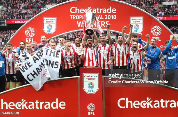 Lincoln City celebrate winning the Checkatrade Trophy during the Checkatrade Trophy Final between Lincoln City and Shrewsbury Town at Wembley Stadium...