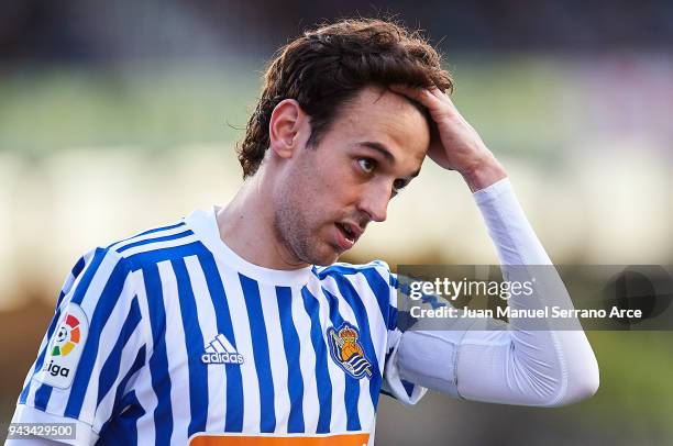 Ruben Pardo of Real Sociedad reacts during the La Liga match between Real Sociedad de Futbol and Girona FC at Estadio Anoeta on April 8, 2018 in San...