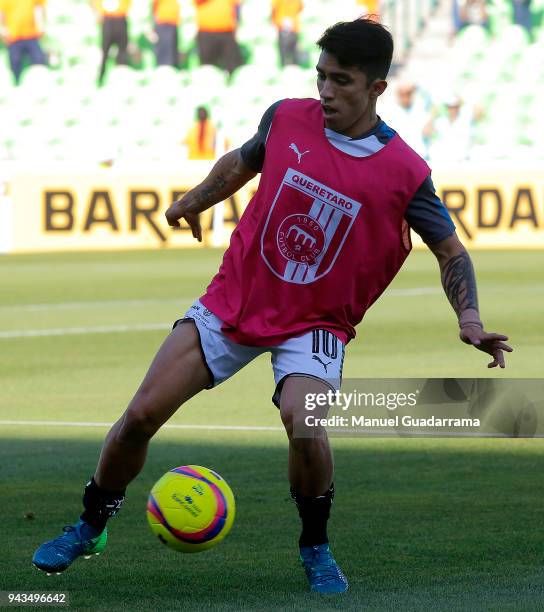 Edson Puch of Queretaro warms up before the 14th round match between Santos Laguna and Querataro as part of the Torneo Clausura 2018 Liga MX at...