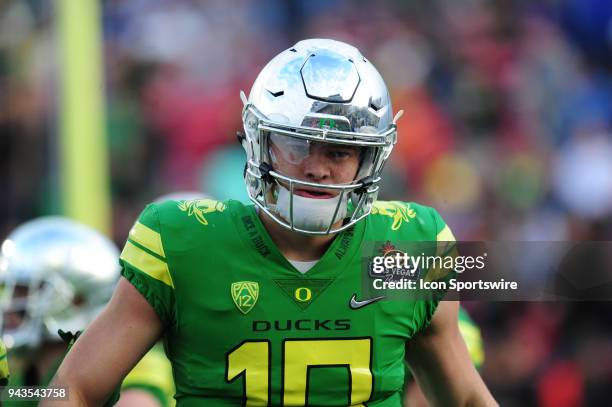 Oregon Ducks quarterback Justin Herbert against the Boise State Broncos in the second half of the 2017 Las Vegas Bowl at Sam Boyd Stadium on December...