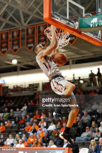Bowling Green guard Antwon Lillard dunks the ball during a game between the Bowling Green State University Falcons and Lourdes University Gray Wolves...