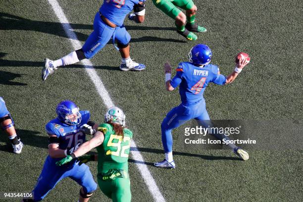 Boise State quarterback Brett Rypien throws a pass during the Las Vegas Bowl featuring the Oregon Ducks and Boise State Broncos on December 16, 2017...