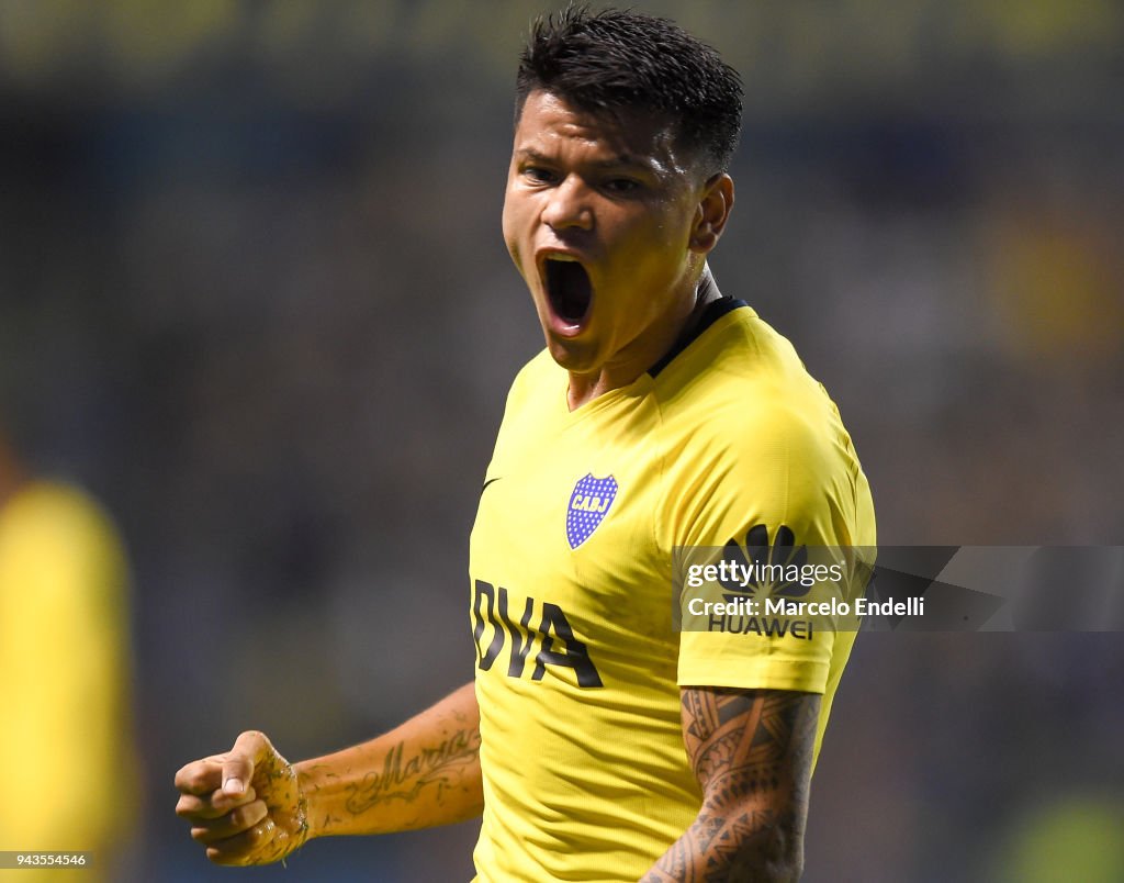 Boca Juniors v Defensa y Justicia - Superliga 2017/18