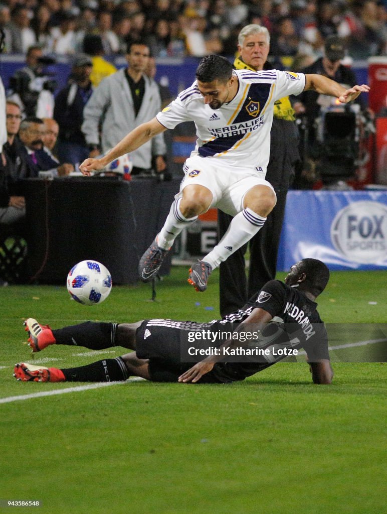 Sporting Kansas City v Los Angeles Galaxy