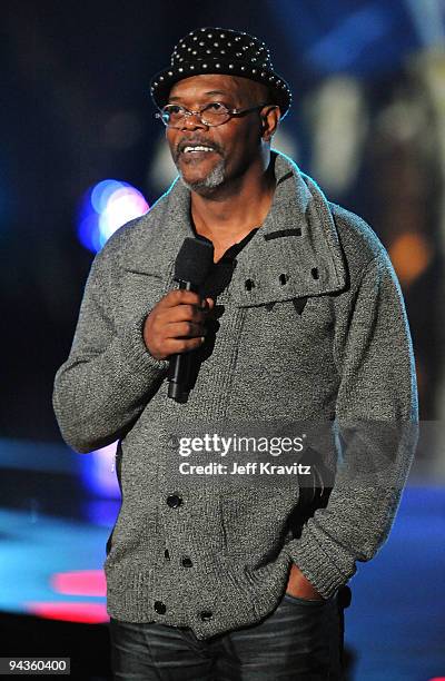 Actor Samuel L. Jackson onstage at Spike TV's 7th Annual Video Game Awards at the Nokia Event Deck at LA Live on December 12, 2009 in Los Angeles,...