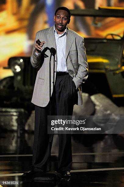 Announcer Steven A. Smith presents the Best Individual Sports Game award onstage during Spike TV's 7th Annual Video Game Awards at the Nokia Event...