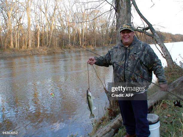 By Mira Oberman, US-environment-pollution-company-Dow The signs posted along the Tittabawassee River warning of dangerous dioxin levels do not keep...