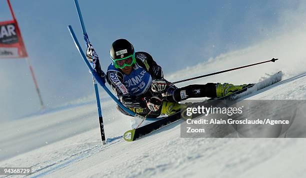 Jake Zamansky of the USA in action during the Audi FIS Alpine Ski World Cup Men's Giant Slalom on December 13, 2009 in Val d'Isere, France.