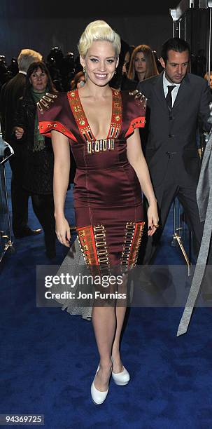 Kimberley Wyatt attends the World Premiere of 'Avatar' at Odeon Leicester Square on December 10, 2009 in London, England.