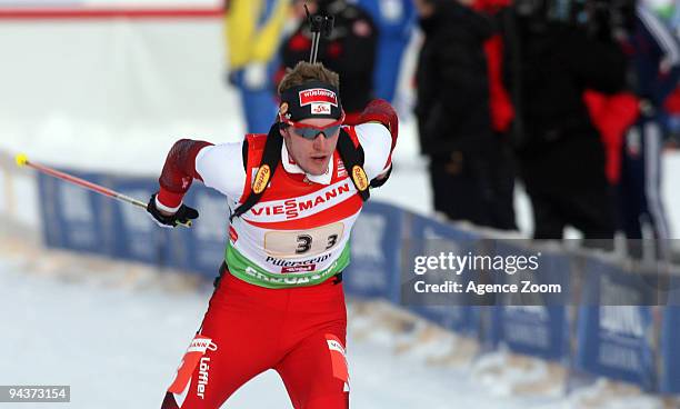 Dominik Landertinger of Austria during the e.on Ruhrgas IBU Biathlon World Cup Men's 4 x 7.5 km Relay on December 13, 2009 in Hochfilzen, Austria.