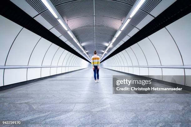 long corridor - empty catwalk stock pictures, royalty-free photos & images