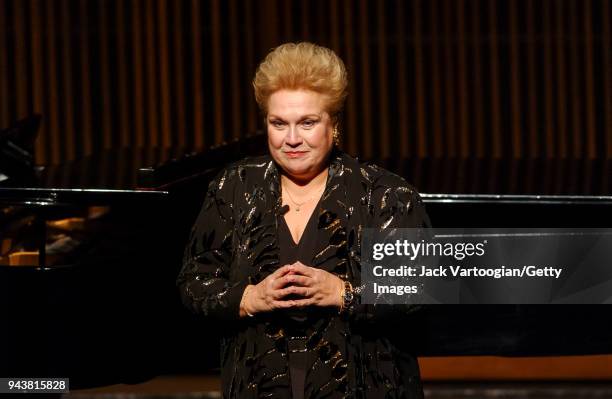 American mezzo-soprano Marilyn Horne introduces her 9th Annual Marilyn Horne Foundation New York Recital concert 'Vienna to Broadway' at the...