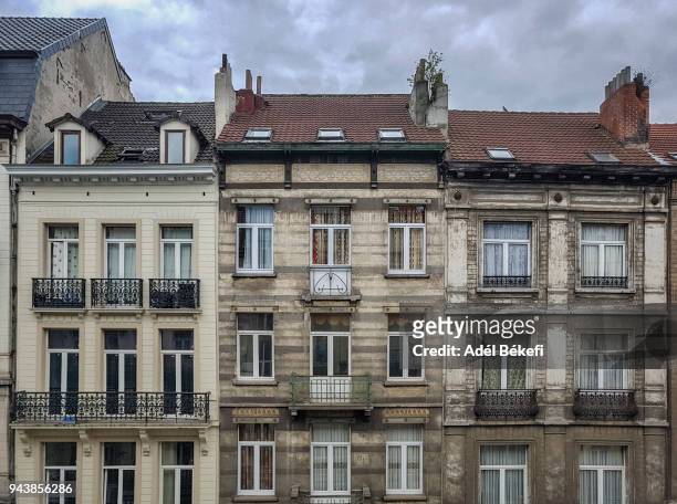 front on view of house (brussels, belgium) - brussels capital region stockfoto's en -beelden