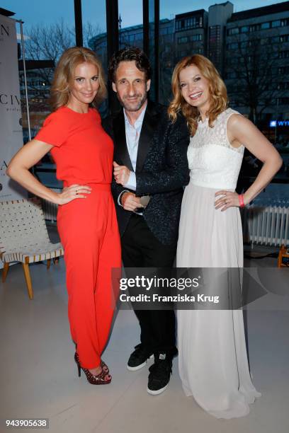 Kerstin Linnartz, Falk Willy Wild and Eva Imhof attend the Victress Awards gala on April 9, 2018 in Berlin, Germany.