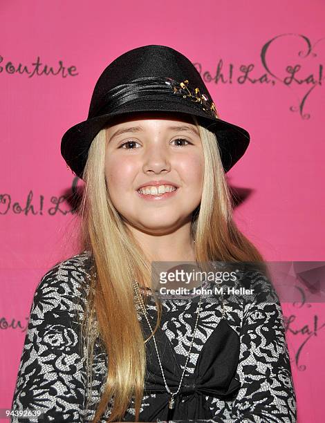 Actress Emily Grace Reaves attends "T2PRs Tutus 4Tots Dress Up for the Holidays with Ooh! La, La! Couture" at Farnsworth Park on December 12, 2009 in...