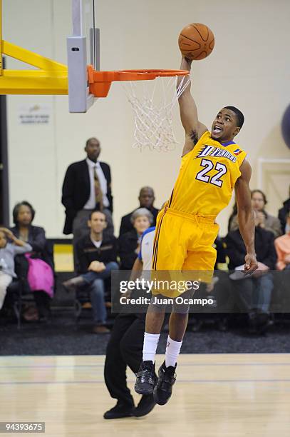 Dar Tucker of the Los Angeles D-Fenders goes up for a dunk during a D-League game against the Idaho Stampede on December 13, 2009 at the Toyota...