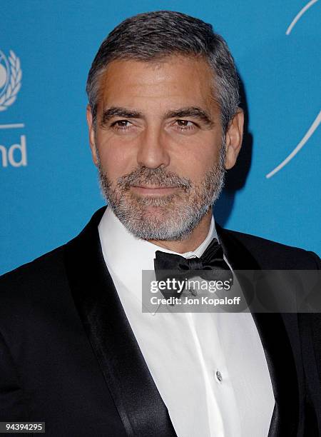 Actor George Clooney arrives at the 2009 UNICEF Snowflake Ball at The Beverly Wilshire Hotel on December 10, 2009 in Beverly Hills, California.