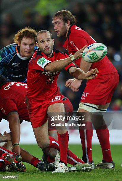 Toulouse back Frederic Michalak in action during the Heineken Cup Pool 5 match between Cardiff Blues and Toulouse at the Cardiff City Stadium on...