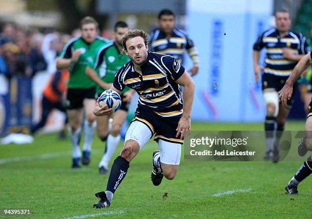 Chris Pennell of Worcester Warriors during the Amlin Challenge Cup match between Worcester Warriors and Connaught Rugby at Sixways Stadium, Worcester...