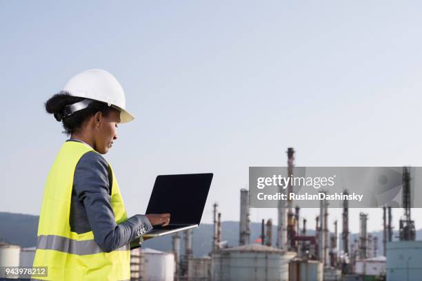 Israel Engineer 48 Israel Gas Pipes Stock Photos, High-Res Pictures, and Images - Getty ...