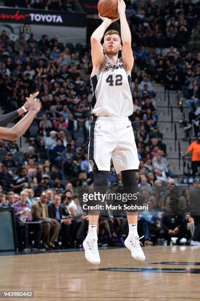 Davis Bertans of the San Antonio Spurs shoots the ball against the Sacramento Kings on April 9, 2018 at the AT&T Center in San Antonio, Texas. NOTE...
