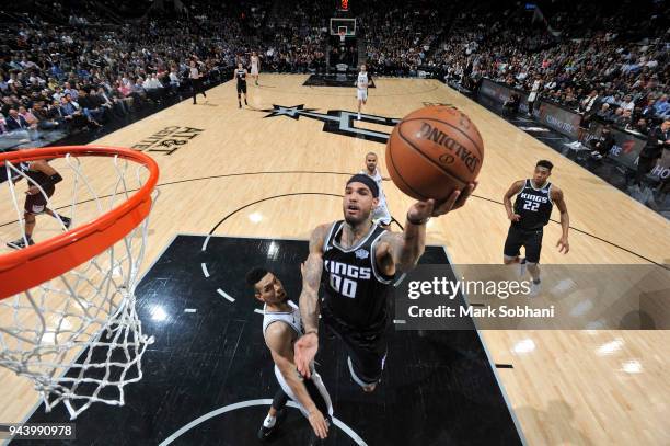 Willie Cauley-Stein of the Sacramento Kings dunks against the San Antonio Spurs on April 9, 2018 at the AT&T Center in San Antonio, Texas. NOTE TO...