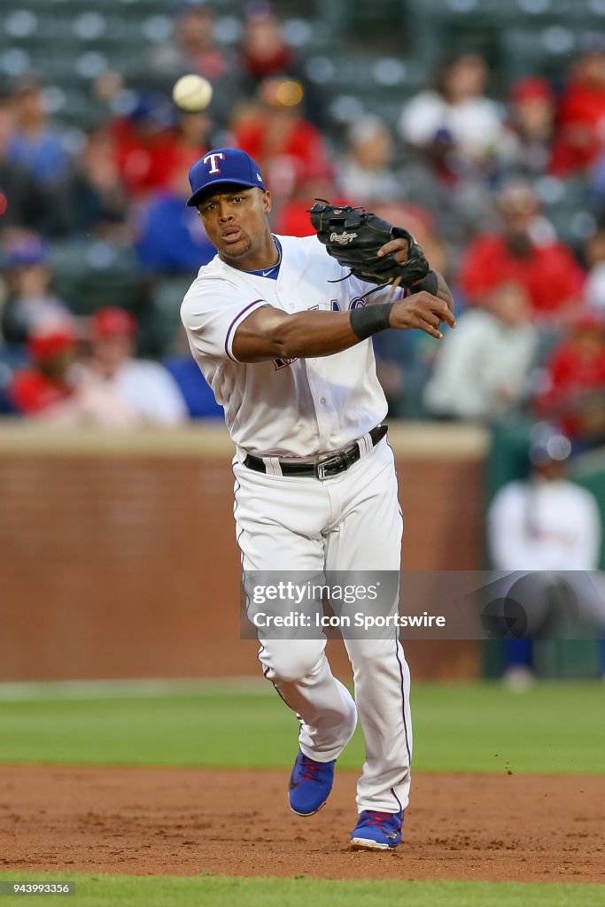 MLB: APR 09 Angels at Rangers