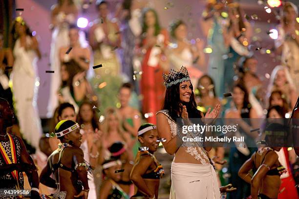 Miss Gibraltar Kaiane Aldorino is crowned Miss World 2009 at Gallagher Convention Centre on December 12, 2009 in Johannesburg, South Africa.