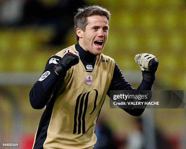 Lille's goalkeeper Mickael Landreau celebrates after a goal during the French L1 football match Monaco vs Lille, on December 13, 2009 at the Louis II...