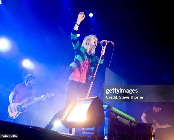 Hayley Williams of Paramore performs on stage at NIA Arena on December 11, 2009 in Birmingham, England.