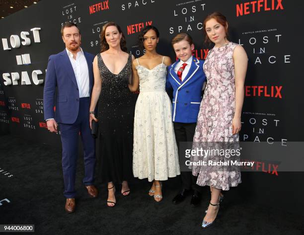 Toby Stephens, Molly Parker, Taylor Russell, Maxwell Jenkins, and Mina Sundwall attend Netflix's "Lost In Space" Los Angeles premiere on April 9,...