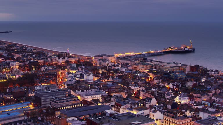 https://media.gettyimages.com/id/944081410/video/brighton-rooftops.jpg?b=1&s=640x640&k=20&c=NrHq4u_631M_x2n6DK3ipKpzsIMBX1Zo7L2k8dd7y04=