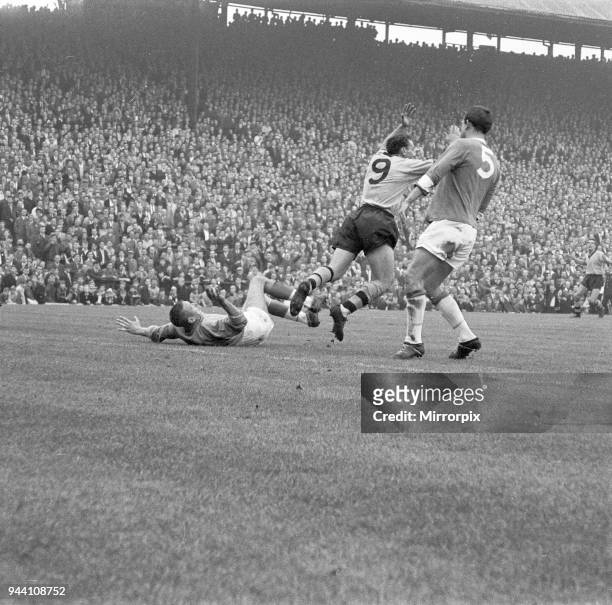 Birmingham 3-6 Wolves, division one, league match at St Andrews, Saturday 7th October 1961, Pictured: Mark Lazarus of Wolves in action.