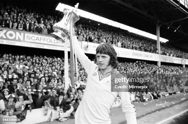 Southampton v Queens Park Rangers, Mike Channon Testimonial at The Dell, Monday 3rd May 1976, Final score: Southampton 2-2 QPR.