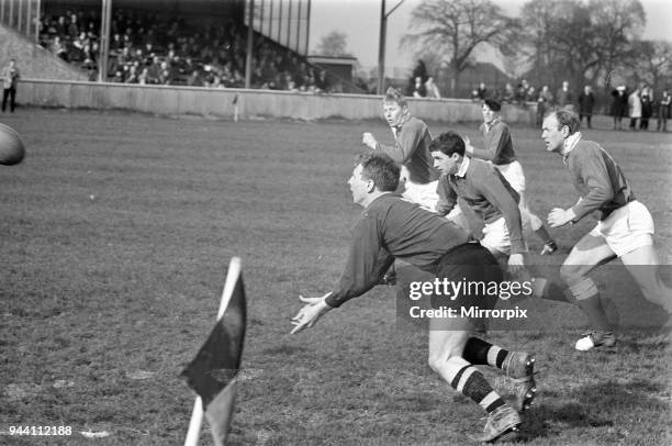 London Wasps v Llanelli, Rugby Union Match, March 1966.