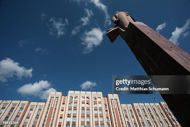The statue of Lenin enthroned October 19, 2008 above the Transnistrian Government building in Tiraspol in the Transnistrian region in Moldova....
