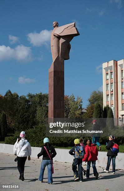 The statue of Lenin enthroned on October 19, 2008 above the Transnistrian Government building in Tiraspol in the Transnistrian region in Moldova....